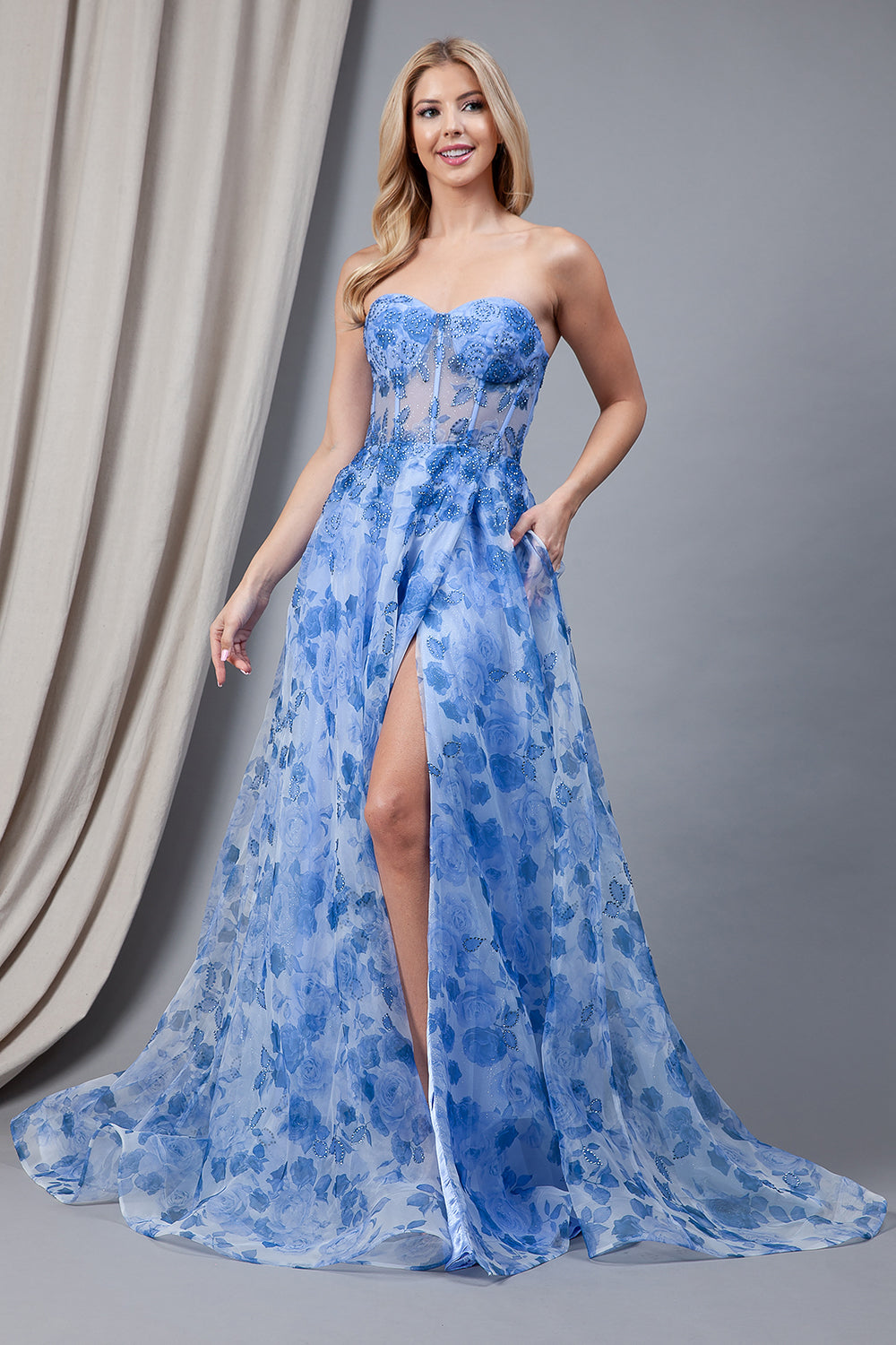 2116 Amelia Couture
